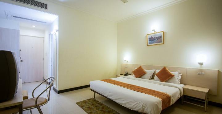Grand Hotel